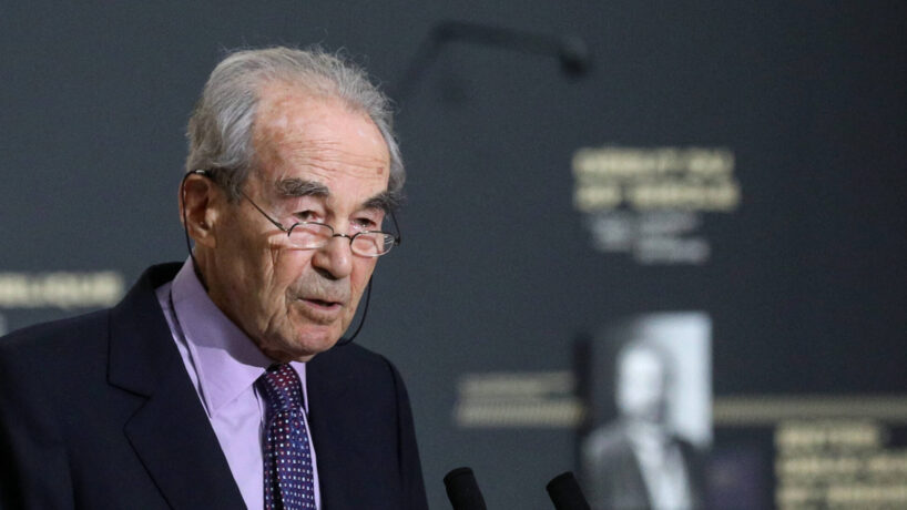 D C S De Robert Badinter Le Monde Politique Fait Part De Son