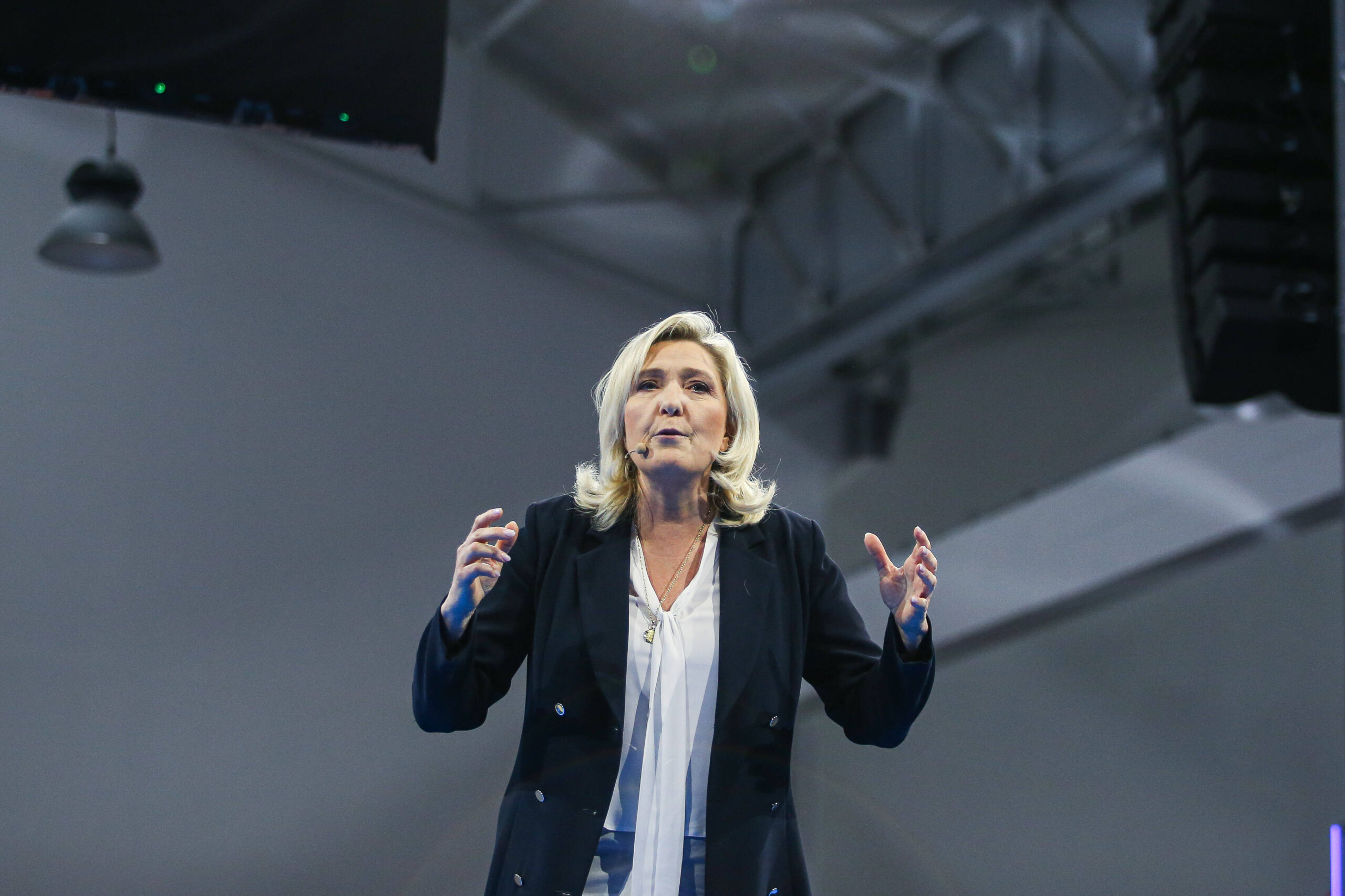 Sondage Marine Le Pen atteint son plus haut niveau, avec 36 d