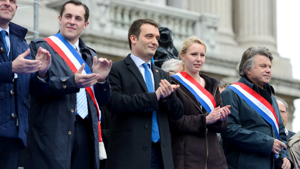 Ivg Des Cadres Fn Soutiennent Marechal Le Pen Face A Philippot Public Senat