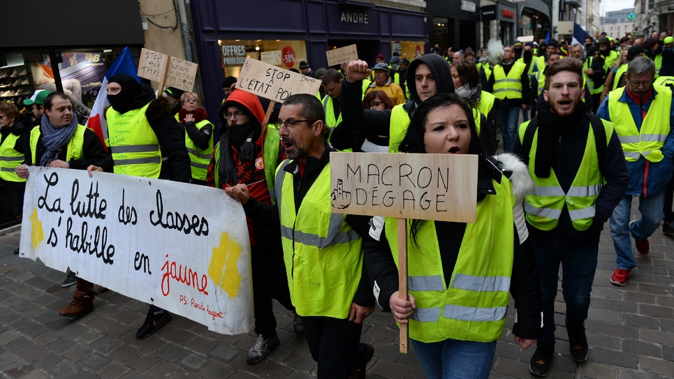 Gilets Jaunes Le Rassemblement National Sort Grand Gagnant