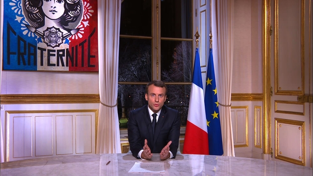 Capture d'écran du discours du président Emmanuel Macron lors de ses voeux pour la nouvelle année 2018, le 31 décembre 2017 à Paris