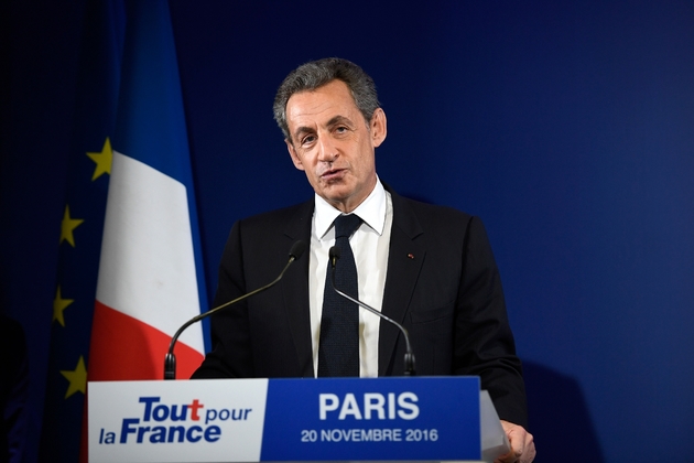Nicolas Sarkozy fait un discours après son élimination au premier tour de la primaire de la droite, le 20 novembre 2016 à Paris