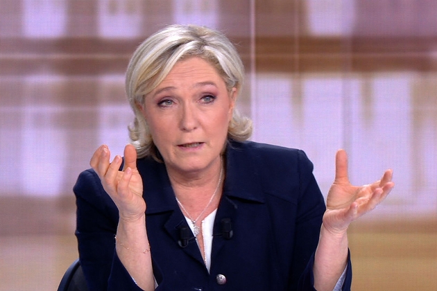 Capture vidéo de la candidate à la présidentielle Marine Le Pen lors du débat télévisé contre Emmanuel Macron, le 3 mai 2017 à la Plaine-Saint-Denis, au nord de Paris