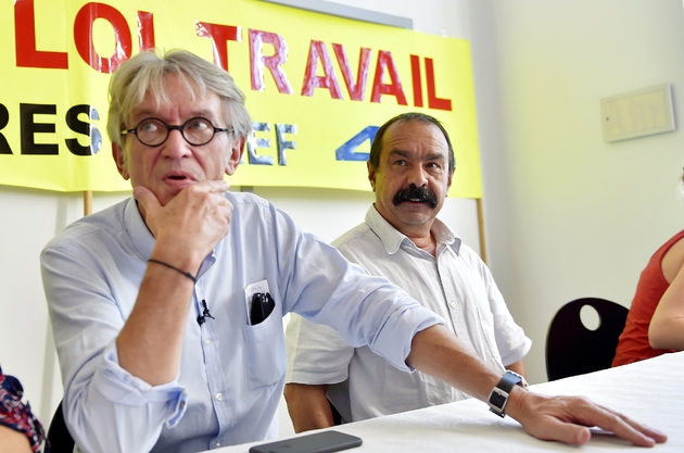 Les leaders de FO Jean-Claude Mailly et de la CGT Philippe Martinez lors d'un meeting commun à Nantes, le 7 septembre 2016