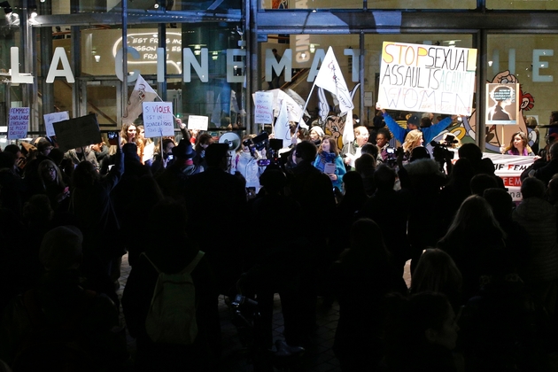 Manifestation de féministes contre le lancement de la rétrospective Polanski à la Cinémathèque, à Paris, le 30 octobre 2017