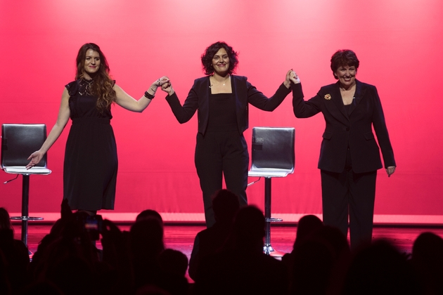 De gauche à droite: Marlène Schiappa, Myriam El Khomri et Roselyne Bachelot, mercredi 7 mars 2018 sur la scène de Bobino