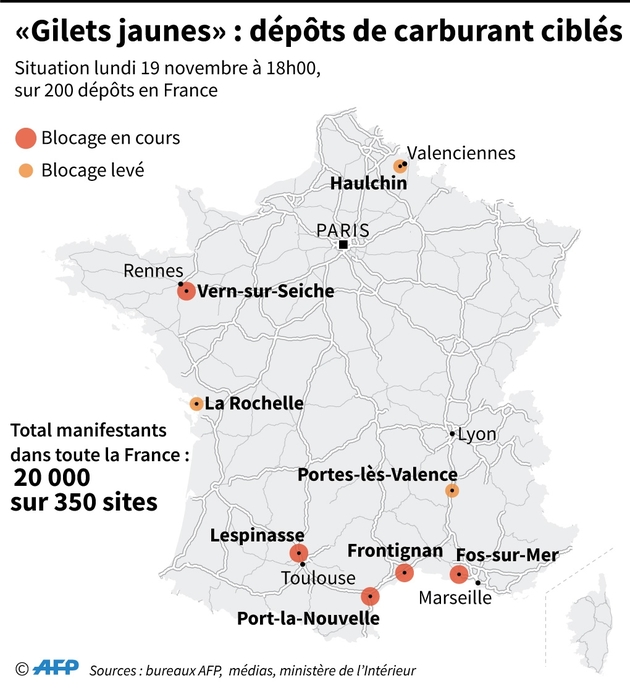 Les Gilets Jaunes Ciblent Autoroutes Et Dépôts De