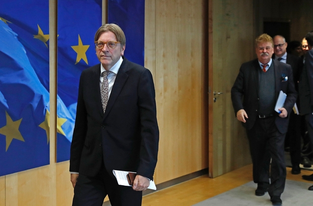 Guy Verhofstadt se rendant à une réunion sur le Brexit, à Bruxelles, le 4 décembre 2017
