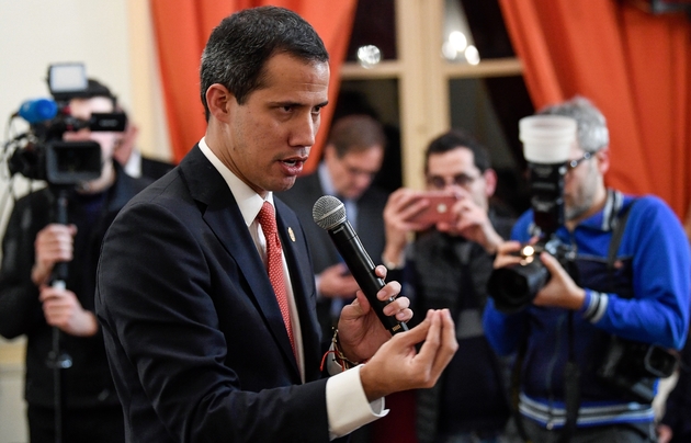 L'opposant vénézuélien Juan Guaido lors d'une conférence de presse, le 24 janvier 2020 à Paris