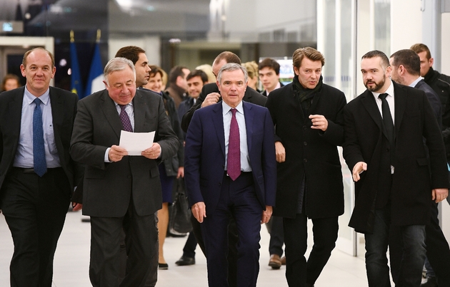Gérard Larcher, Bernard Accoyer et Francois Baroin à la sortie du du comité politique de LR le 6 mars 2017 à Paris