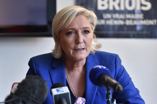 Marine Le Pen, présidente du Front national et candidate aux législatives, lors d'une conférence de presse à Hénin-Beaumont, le 19 mai 2017