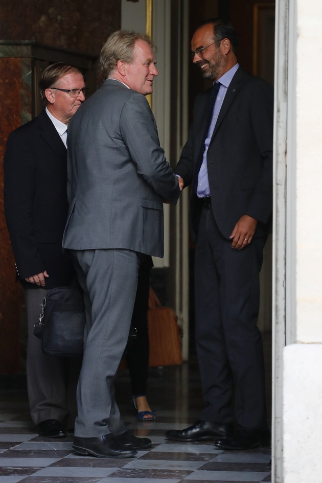 Le président de la CFE-CGC François Hommeril (c) et le Premier ministre Edouard Philippe lors d'une rencontre à Matignon, le 6 septembre 2019 à Paris