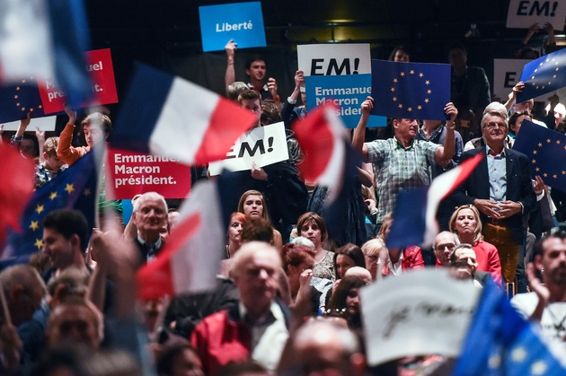 Des supporteurs d'Emmanuel Macron, candidat d'