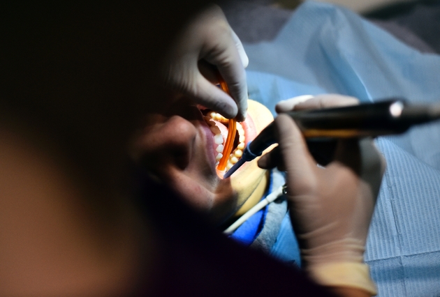 La Cour des comptes étrille l'Ordre national des chirurgiens-dentistes dont les cotisations annuelles s'élèvent à 20 millions d'euros